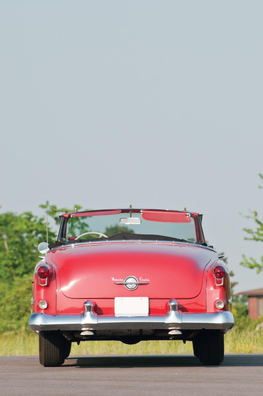  Oldsmobile 98 Convertible 1953 года  (фото 12 из 26)